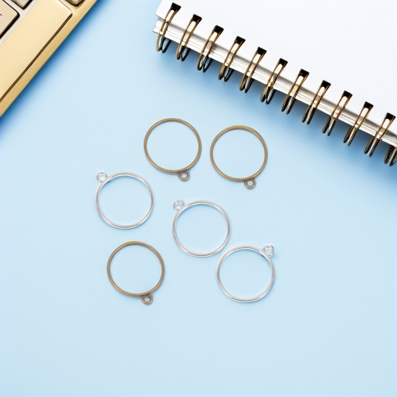 60Pcs Round Resin Bezel Charms - Epoxy Uv Resin Kit recension och pris